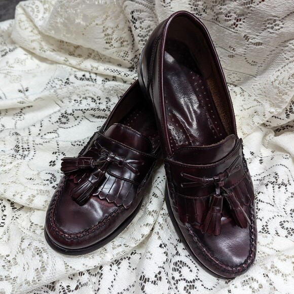Vintage G.H. Bass Men's Size 8M Jeffrey Leather Loafers with tassles - Picture 1 of 9